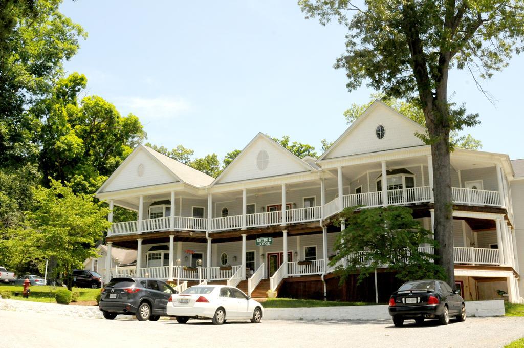 Acorn Hill Lodge And Spa Lynchburg Exterior photo